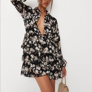 MISSGUIDED TIERED FLORAL SHIRT DRESS